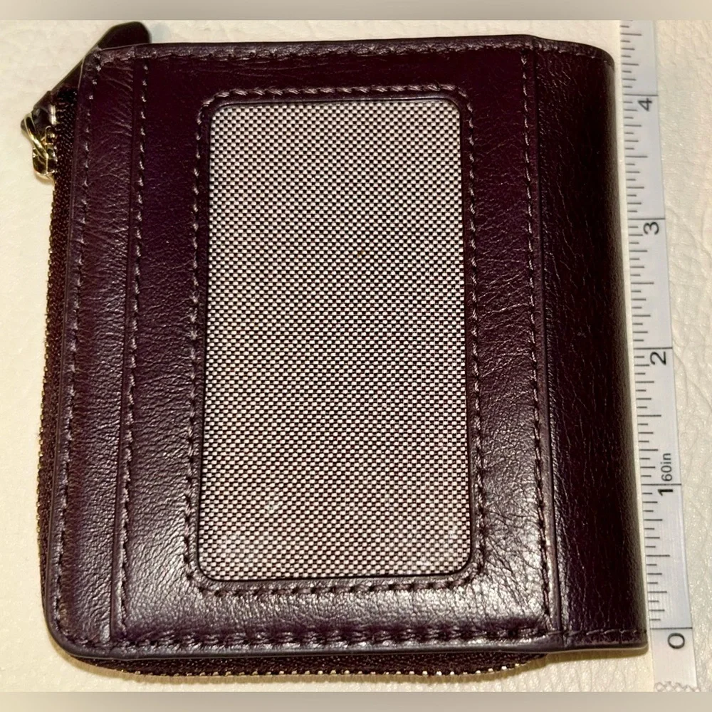 ⭐️COLE HAAN⭐️Brown Leather Accessory with Gold Accent - Picture 8 of 9